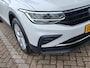Volkswagen Tiguan 1.4 TSI eHYBRID LIFE BUSINESS Trekhaak | Virtual Cockpit | Stuurverwarming