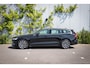 Volvo V60 T6 Plug-in hybrid AWD Ultra Bright | Adaptieve Cruise Control | Dodehoek Detectie | 360 Camera | Adaptieve Koplampen | Head-Up Display | Leder Blond | Elektr. Stoelen | Stoel+Stuurverwarming