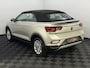 Volkswagen T-Roc Cabrio 1.5 TSI Style Camera, Virtual desk, Navi, Apple carplay, Winterpakket, Cruise control, A start stop, Lichtmetalen velgen