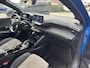 Peugeot e-208 EV GT Première | SOH 96% | Meest Complete Versie | Glazen Panoramadak | Alcantara Bekleding | Stoelverwarming | Navigatie | Full LED verlichting | Climate Control | Adaptieve Cruise Control | Camera | Parkeersensoren | Dode Hoek Detectie | 17" Lichtmetalen Velgen | Keyless Entry & Start |