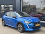 Peugeot e-208 EV GT Première | SOH 96% | Meest Complete Versie | Glazen Panoramadak | Alcantara Bekleding | Stoelverwarming | Navigatie | Full LED verlichting | Climate Control | Adaptieve Cruise Control | Camera | Parkeersensoren | Dode Hoek Detectie | 17" Lichtmetalen Velgen | Keyless Entry & Start |