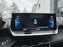 Peugeot e-208 EV GT Première | SOH 96% | Meest Complete Versie | Glazen Panoramadak | Alcantara Bekleding | Stoelverwarming | Navigatie | Full LED verlichting | Climate Control | Adaptieve Cruise Control | Camera | Parkeersensoren | Dode Hoek Detectie | 17" Lichtmetalen Velgen | Keyless Entry & Start |