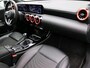 Mercedes-Benz A-klasse 180 Ledkoplampen | Achteruitrijcamera | Navigatiesysteem met harde schijf | Apple CarPlay. Inclusief 24 maanden Mercedes-Benz Certified garantie voor Europa.