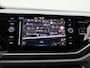 Volkswagen Polo 1.0 TSI Life Edition 95 PK | Navigatie | Apple Carplay | Climate control | Getinte ruiten | Camera | Parkeersensoren achter | Lichtmetalen velgen |