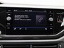Volkswagen Polo 1.0 TSI Life Edition 95 PK | Navigatie | Apple Carplay | Climate control | Getinte ruiten | Camera | Parkeersensoren achter | Lichtmetalen velgen |
