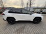 Toyota RAV4 2.5 HYBRID AWD BI-TONE PANO-DAK STOELVERW BLIND-SPOT 360° CAMERA PARK-SENSOREN APPLE/ANDROID EL-ACHTERKLEP