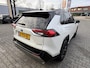 Toyota RAV4 2.5 HYBRID AWD BI-TONE PANO-DAK STOELVERW BLIND-SPOT 360° CAMERA PARK-SENSOREN APPLE/ANDROID EL-ACHTERKLEP
