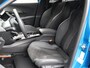 Peugeot e-2008 EV GT 50 kWh | Accutest 99% | Stoelen met alcantara bekleding en stoelverwarming | Adaptieve cruise control | 18 inch velgen
