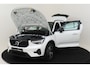 Volvo XC40 B4 (M-HYBRID) PLUS DARK -CAMERA|ADAP.CRUISE|VERW.VOORRUIT|TREKHAAK|HARMAN/KARDON