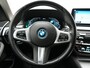 BMW 5-Serie Touring 520e Business Edition Plus PHEV 204pk Dealer O.H. | Head Up | Camera | Lederen Comfortstoelen Memory & Ventilatie | Apple Carplay | Blis | Virtual | Stoelverwarming | Navigatie | DAB | Plug In Hybrid |