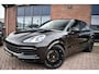 Porsche Cayenne 3.0 Pano Chrono+Sport Trekh Luchtv 21inch BOSE Sfeer