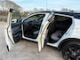 Toyota C-HR 1.8 Hybrid Executive LED, ACC, Stoelverw, Dealer onderh.