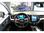 Volvo XC60 2.0 T6 AWD 293kW/399pk Aut8 Ultimate Bright PANORAMADAK + HARMAN/KARDON + PILOT ASSIST + EL.TREKHAAK + GOOGLE MAPS&SERVICES + 360 CAMERA + KEYLESS ENTRY&GO + LANE ASSIST + MATRIX LED + STOEL-&STUURVERWARMING + PARKSENSOREN V&A + 20" LM-VELGEN!!