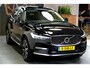 Volvo XC60 2.0 T6 AWD 293kW/399pk Aut8 Ultimate Bright PANORAMADAK + HARMAN/KARDON + PILOT ASSIST + EL.TREKHAAK + GOOGLE MAPS&SERVICES + 360 CAMERA + KEYLESS ENTRY&GO + LANE ASSIST + MATRIX LED + STOEL-&STUURVERWARMING + PARKSENSOREN V&A + 20" LM-VELGEN!!