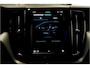 Volvo XC60 2.0 T6 AWD 293kW/399pk Aut8 Ultimate Bright PANORAMADAK + HARMAN/KARDON + PILOT ASSIST + EL.TREKHAAK + GOOGLE MAPS&SERVICES + 360 CAMERA + KEYLESS ENTRY&GO + LANE ASSIST + MATRIX LED + STOEL-&STUURVERWARMING + PARKSENSOREN V&A + 20" LM-VELGEN!!