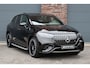 Mercedes-Benz EQE SUV AMG 43 4MATIC Premium 91 kWh | Hyperscreen | Luchtvering | Achterasbesturing | Distronic+ | Carbon | Burmester | Trekhaak | Warmtepomp | Verwarmd Stuurwiel | HUD | Panoramadak |