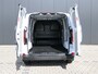 Ford E-Transit Custom 320 L2H1 Trend 65 kWh | 2300kg Trekgewicht | Lengte 2! | Camera | Stoelverwarming | Verwarmde Voorruit | CarPlay/Android Auto