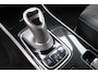 Mitsubishi Outlander 2.4 PHEV Intense één van de allerlaatste uit deze serie Outlanders! Navigatie, stoelverwarming