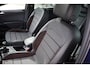SEAT Tarraco 1.5 TSI Xcellence 7p. 7 zits panoramadak wegklapbare trekhaak 20" LMV  camera chrome dakrailing multifunctioneel lederen stuurwiel stoelverwarming keyless go & entry privacy glas spiegels elektrich inklapbaar virtual cockpit navigatie ACC adaptieve cruise control elektrische achterklep side assist 4 x stoelverwarming digital cockpit pro easy open achterklep achteruitrijcamera