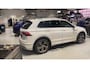 Volkswagen Tiguan 1.5 TSI R-Line Business+ NL auto 1e eigenaar nieuw door ons geleverd en onderhouden LED Matrix easy open keyless R Line in en exterieur