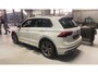 Volkswagen Tiguan 1.5 TSI R-Line Business+ NL auto 1e eigenaar nieuw door ons geleverd en onderhouden LED Matrix easy open keyless R Line in en exterieur