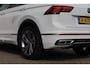 Volkswagen Tiguan 1.5 TSI R-Line Business+ 110KW/150PK DSG, NL auto 1e eigenaar nieuw door ons geleverd en onderhouden, LED Matrix, easy open keyless, R Line in en exterieur, navigatie, Carplay, Parkeercamera, elektrische achterklep, privacy glas