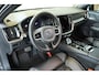Volvo V60 T6 Plug-in hybrid AWD Plus Dark | Trekhaak | 360 graden camera | Verwarmbare voorstoelen, achterbank en stuurwiel | Premium audio by Harman Kardon | Adaptieve cruise control | Verwarmbare achterbank | Apple carplay/Android auto