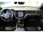 Volvo V60 T6 Plug-in hybrid AWD Plus Dark | Trekhaak | 360 graden camera | Verwarmbare voorstoelen, achterbank en stuurwiel | Premium audio by Harman Kardon | Adaptieve cruise control | Verwarmbare achterbank | Apple carplay/Android auto