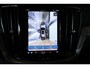 Volvo V60 T6 Plug-in hybrid AWD Plus Dark | Trekhaak | 360 graden camera | Verwarmbare voorstoelen, achterbank en stuurwiel | Premium audio by Harman Kardon | Adaptieve cruise control | Verwarmbare achterbank | Apple carplay/Android auto