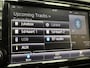 Skoda Octavia Combi 2.0 TDI *Standkachel* / Stoelverwarming / Cruise / Trekhaak / Xenon / Lane Assist / Canton Premium Audio / PDC / 17" LMV