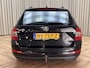 Skoda Octavia Combi 2.0 TDI *Standkachel* / Stoelverwarming / Cruise / Trekhaak / Xenon / Lane Assist / Canton Premium Audio / PDC / 17" LMV