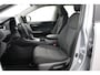 Toyota RAV4 2.5 Hybrid 2WD Dynamic | Trekhaak | Apple Carplay / Android Auto | Parkeersensoren voor/achter | Adaptive Cruise | Clima | Camera | 18 inch