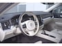 Volvo V60 2.0 B3 Momentum Business UITKLAPBARE TREKHAAK/LEDEREN BEKLEDING/COMFORT-STOELEN