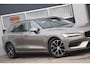 Volvo V60 2.0 B3 Momentum Business UITKLAPBARE TREKHAAK/LEDEREN BEKLEDING/COMFORT-STOELEN