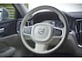 Volvo V60 2.0 B3 Momentum Business UITKLAPBARE TREKHAAK/LEDEREN BEKLEDING/COMFORT-STOELEN