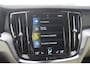Volvo V60 2.0 B3 Momentum Business UITKLAPBARE TREKHAAK/LEDEREN BEKLEDING/COMFORT-STOELEN