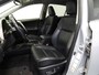 Toyota RAV4 2.0 Executive Business 4WD NAVI/CAMERA/LEER/TREKH./18"LMV!