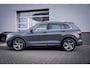Volkswagen Tiguan 1.5 TSI R-Line Business+ | Cruise control adaptief met Stop&Go | Elektrisch glazen panorama-dak | vaste trekhaak