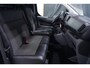 Citroën Jumpy 2.0 BlueHDI 120 pk L2 Zwart/Wit Navi, Trekhaak Airco, Imperiaal, PDC achter, NAP, 3-Zits