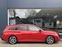 Peugeot 308 SW 1.6 Plug-in Hybrid 180 Allure Avantage | Automaat | Nieuwe Auto met tot 8 Jaar Garantie | AGR Stoel | 360 Graden Camera | Navigatie | Dodehoek Detectie | Stoel & Stuur Verwarming | 1450 KG Trekvermogen |Draadloze Telefoonlader | Keyless Entry | Climate Control | Cruise Control | Full LED Verlichting |