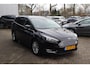 Ford Focus Wagon 125PK TITANIUM CRUISE NAVI PARK-SENSOREN WINTERPACK APPLE/ANDROID PRIVACY-GLASS LM-VELGEN