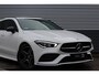Mercedes-Benz CLA Shooting Brake 180 AMG | Sfeerverlichting | Camera | Night pakket | Stoelverwarming |