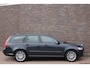 Volvo V50 1.8 Sport, trekhaak, airco, xenon, prachtige auto. YOUNGTIMER