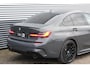 BMW 3-Serie 330e | M Performance | 360 Camera | Adaptive cruise | Stuurverwarming | Stoelverwarming | Trekhaak | Harman Kardon