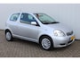 Toyota Yaris 1.3 16V 3DR LINEA LUNA Sol