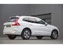 Volvo XC60 2.0 T6 Plug-in hybrid AWD Core Bright Panorama|Leer|