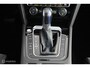Volkswagen Passat Sedan 1.4 TSI GTE Highline 218 PK Plug-in hybride | 78,7% SOH | Elec. stoelen met verwarming | Trekhaak afneembaar | Adaptieve cruise controle | PDC | 17LMV | DEALER-STAAT