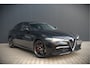 Alfa Romeo Giulia 2.0 T AWD Veloce Q4 | Harman Kardon | Stuurverwarming | Stoelverwarming | Memory Seat | Keyless | Adaptive Cruise Control | Camera | Navigatie | DNA | Leer | QV Velgen | Elektrische Stoelen | Dodehoek Detectie |