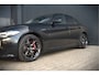 Alfa Romeo Giulia 2.0 T AWD Veloce Q4 | Harman Kardon | Stuurverwarming | Stoelverwarming | Memory Seat | Keyless | Adaptive Cruise Control | Camera | Navigatie | DNA | Leer | QV Velgen | Elektrische Stoelen | Dodehoek Detectie |