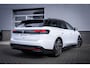 Volkswagen ID.7 Tourer Limited Edition | Achterbank in ongelijke delen neerklapbaar incl. middenarmsteun en doorlaadmogelijkheid | Afstandscontrolesysteem (Front Assist), met voetgangers- en fietsersherkenning | Automatische afstandsregeling (Adaptive Cruise Control)